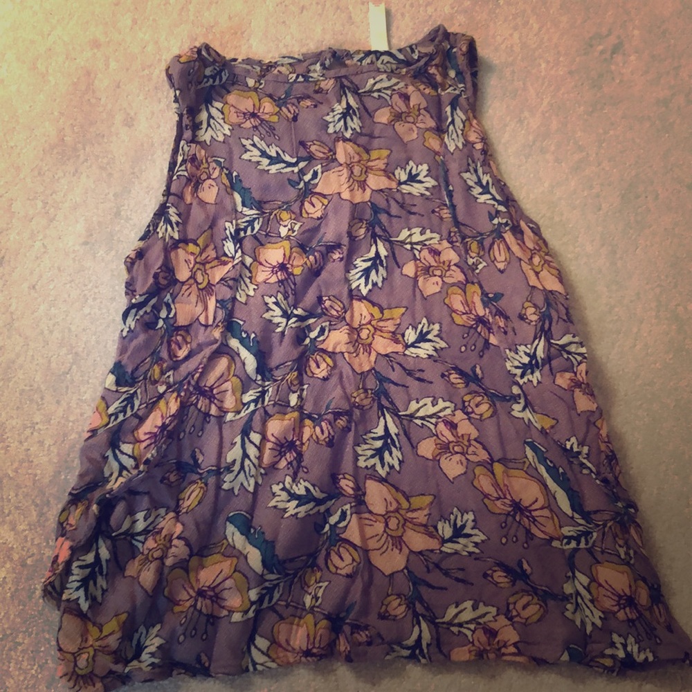 Lavender floral top, soft